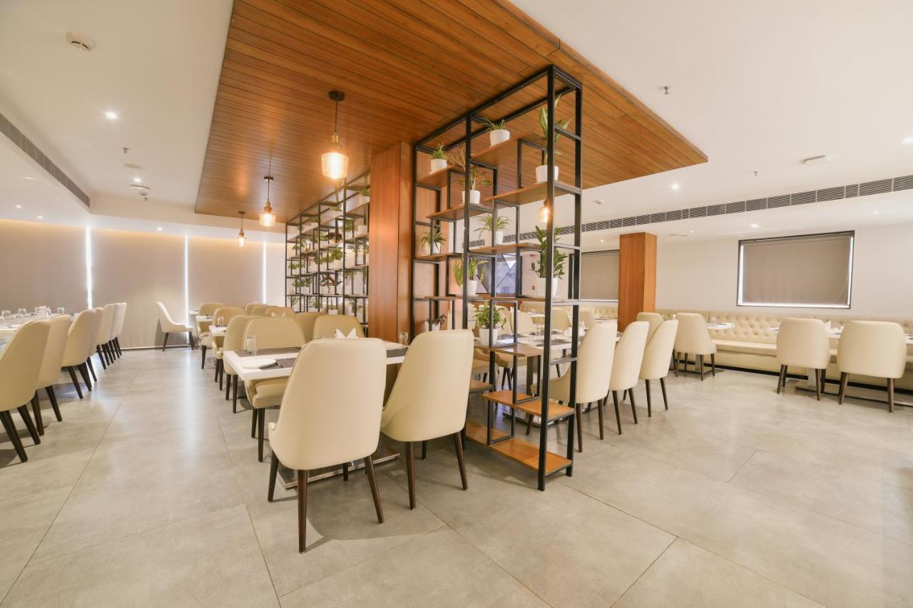 Northway Hotel Visákhapatnam Kültér fotó