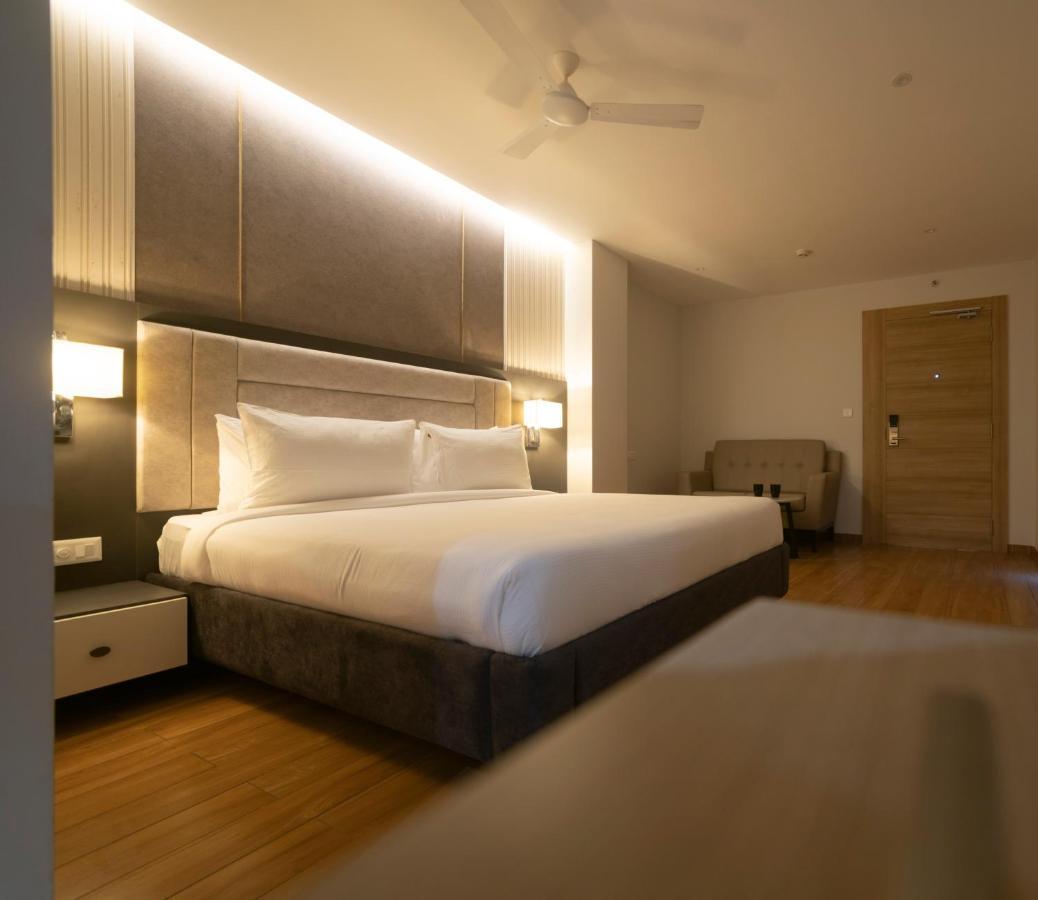 Northway Hotel Visákhapatnam Kültér fotó