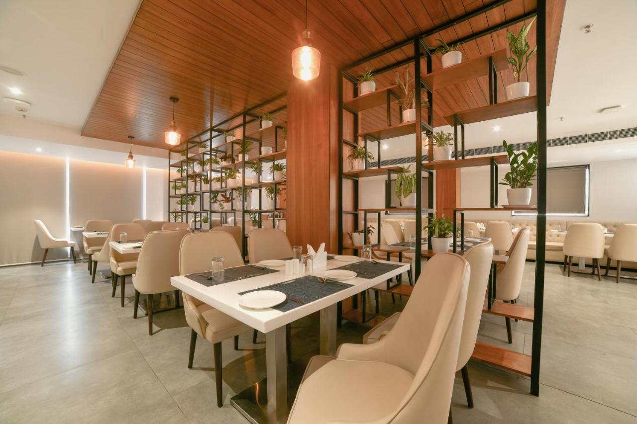 Northway Hotel Visákhapatnam Kültér fotó